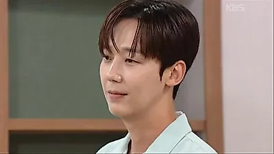 Yoon Jong-hoon comes home in Our Happy Days, but home feels strange