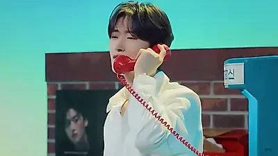 올아워즈 유민, 도경수 '별 떨어진다' 커버 무대 선보여
