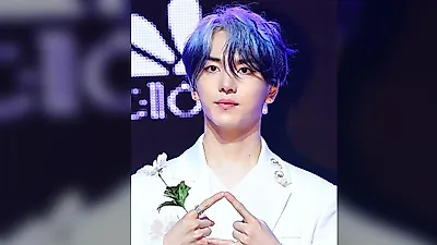 "오랜만이야" 펜타곤 키노, 한 달 만의 근황 전한 자연스러운 셀카