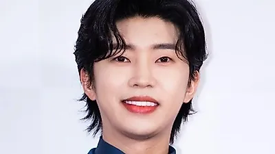 임영웅, 고양 스타디움 콘서트 전석 매진…예능 시청률까지 잡았다