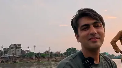 Lee Chan-won sings 'Jjinttobaegi' on a boat in Dhaka, India... Boat performance becomes a hot topic