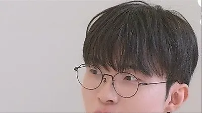 5分で投げ出したYANG YOSEOPにT1爆笑、Fakerはボードゲームでも勝負師の顔