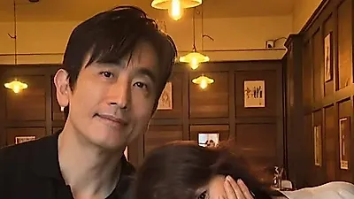 "머리 예쁘다더니 처키?" 차인표·신애라, 31년 차 부부의 유쾌한 데이트