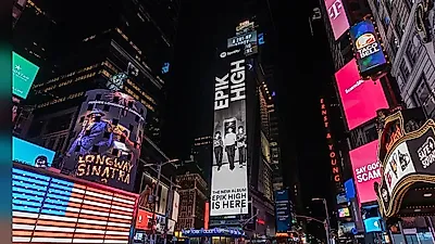 エピック・ハイ、ジュリーを抱いてこの感覚久しぶり…叔父たちの一日育児に笑い止まらず