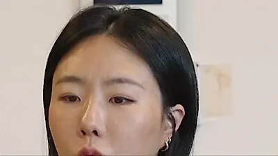 Sanghwa cobra revancha con las cartas Pokémon de Kang Na-mi y el video supera los 5 millones