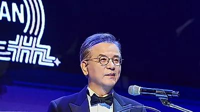 6만 6천 명 몰린 30주년 BIFAN, AI 영화와 글로벌 스타로 채운 11일간의 축제
