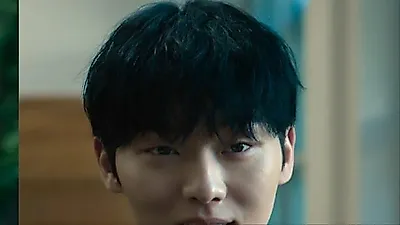 チェ・ミンシクとチェ・ヒョヌク主演！Netflix『メン・クッチュル・ソニョン』が6月26日配信開始