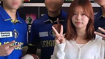 이동국 셋째 딸 설아, 13세에 이렇게 컸다…SNS 속 모델 포즈