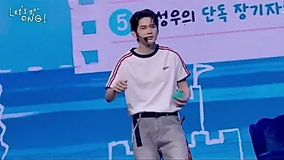 "팬들은 나의 위로" 옹성우가 팬미팅 비하인드 영상으로 전한 진심