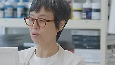 パク・ミソン、夫イ・ボンウォンを描いて涙…昔好きだったお兄さんの目は今も綺麗