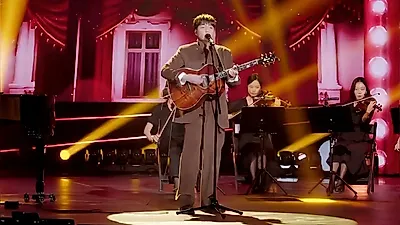 로이킴, '더 시즌즈'서 부른 '크게 울어라'…위로를 담은 목소리